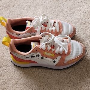 Peanuts Puma sneakers, kids size 4